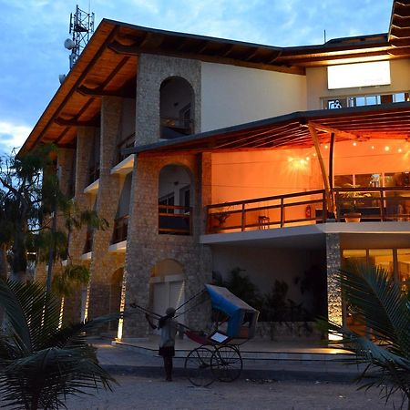 Moringa Hotel Toliara Exterior foto